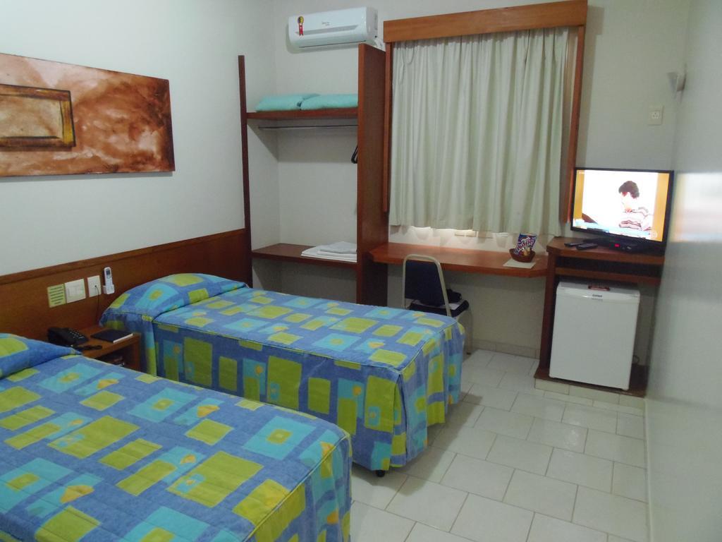 Sanare Hotel Uberlândia Eksteriør billede