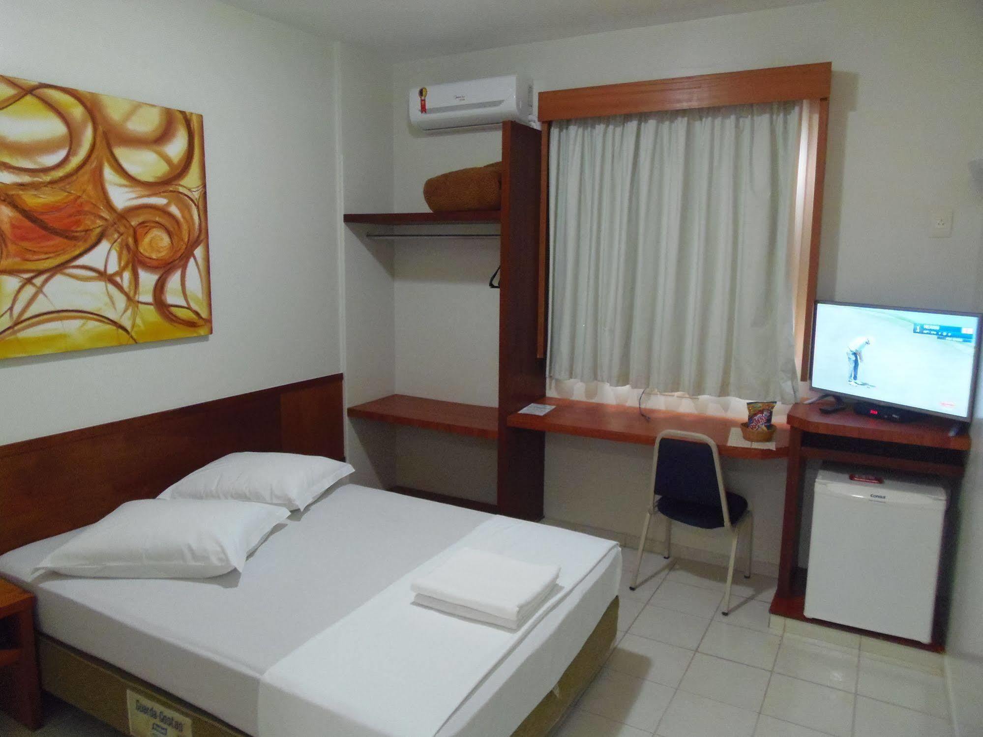 Sanare Hotel Uberlândia Eksteriør billede